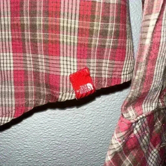 The North Face Plaid Button Up Shirt S/P Red Brown for Women with Embroidery - Picture 6 of 16